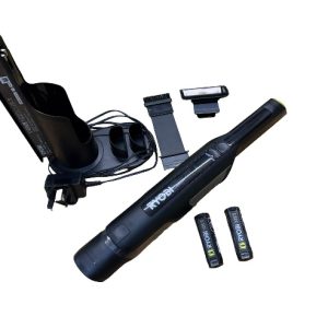 USED Ryobi 4V USB Lithium™ Cordless Hand Vac Kit with Charging Base Station – RHV44-220G